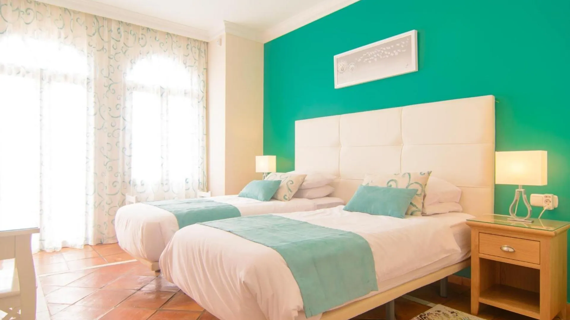 Сasa de vacaciones San Pedro 6 Bedroom Villa, Heated Pool, Bbq, Wifi Marbella